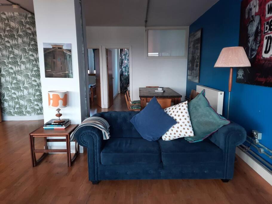 Trendy, Urban Open Plan Apartment Bristol Ngoại thất bức ảnh